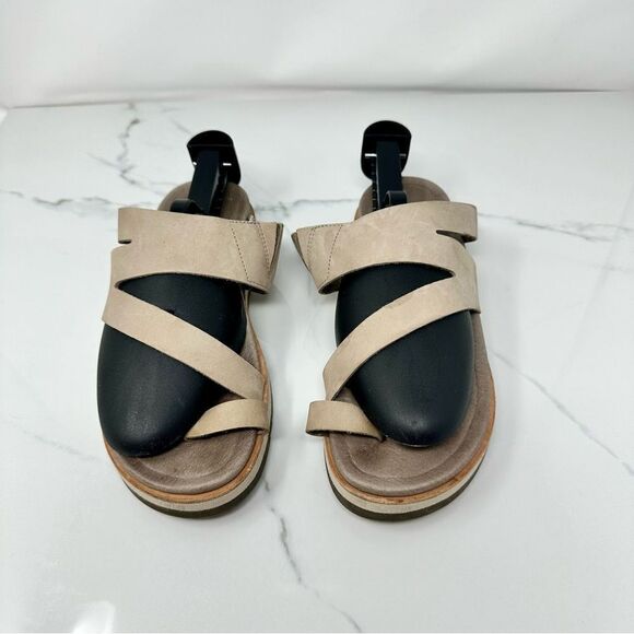 Merrell Moon Sandals- Size 6 - Picture 3 of 14